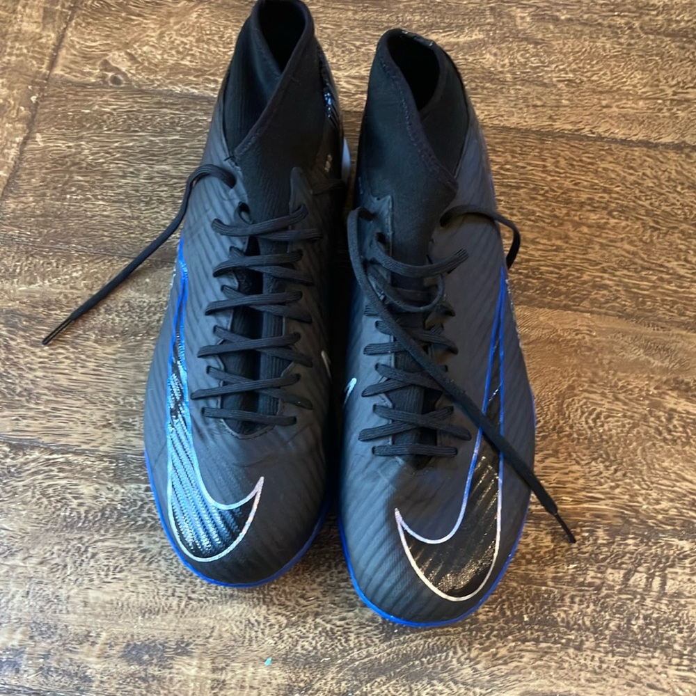 New Nike ZOOM SUPERFLY 9 Size 10.5 Men’s indoor soccer sneakers